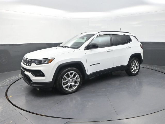 2023 Jeep Compass Latitude Lux