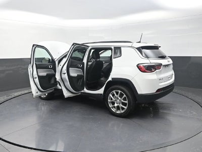 2023 Jeep Compass Latitude Lux