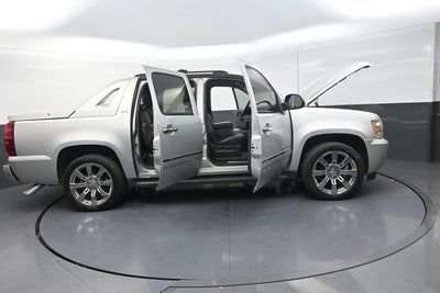 2011 Chevrolet Avalanche 1500 LTZ