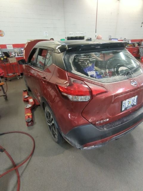 2019 Nissan Kicks SR