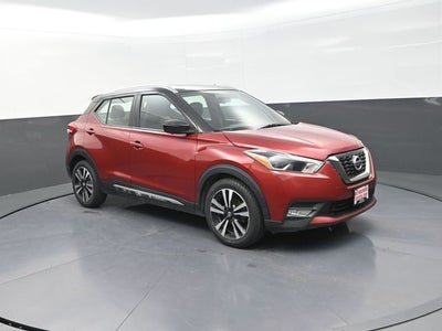 2019 Nissan Kicks SR