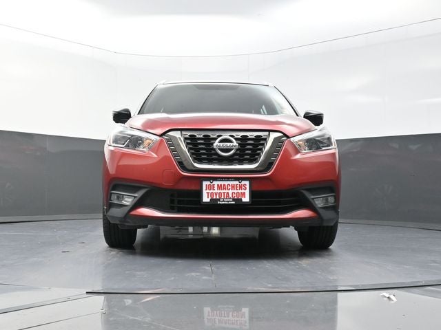 2019 Nissan Kicks SR