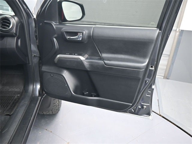 2021 Toyota Tacoma Limited V6