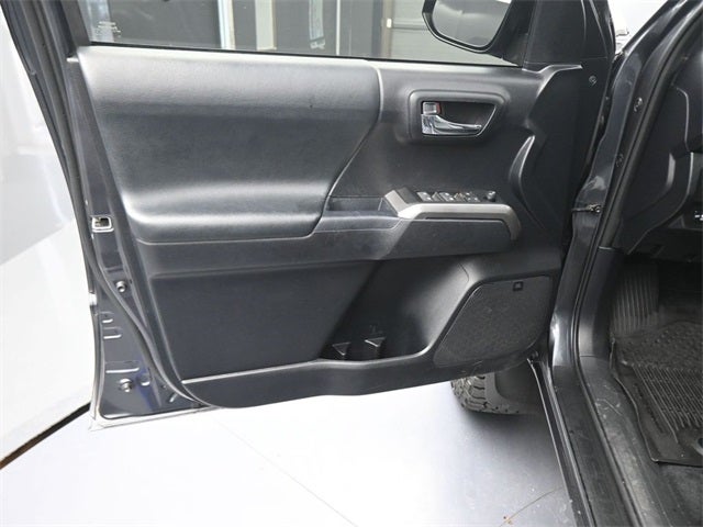 2021 Toyota Tacoma Limited V6