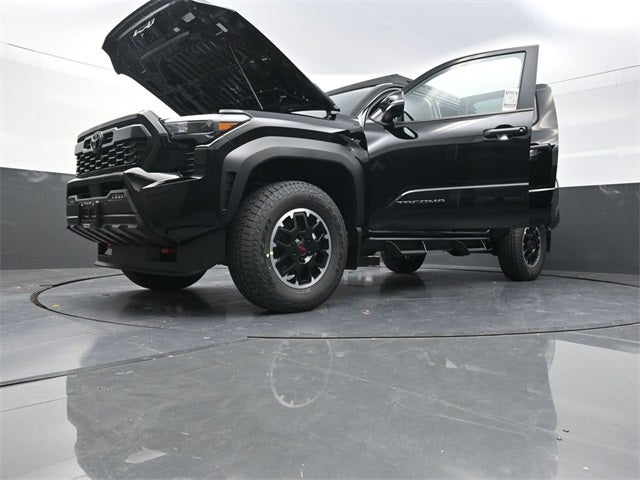 2026 Toyota Tacoma Hybrid TRD Off Road