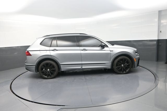2021 Volkswagen Tiguan 2.0T SE R-Line Black