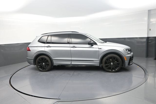 2021 Volkswagen Tiguan 2.0T SE R-Line Black