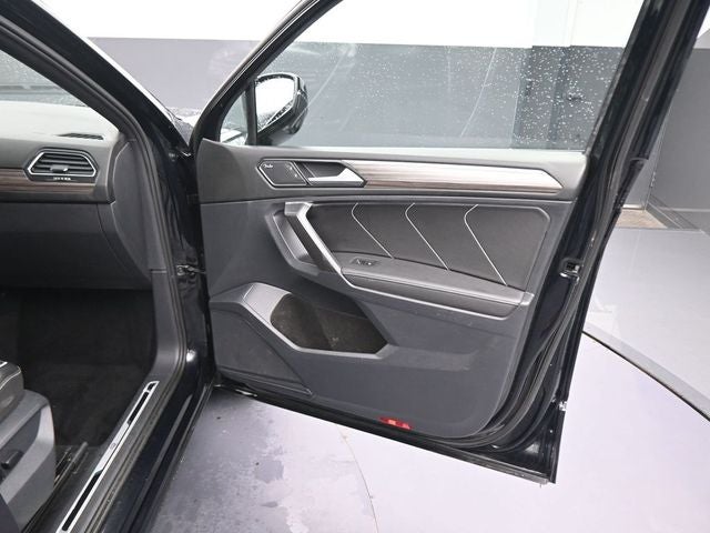 2022 Volkswagen Tiguan 2.0T SEL R-Line