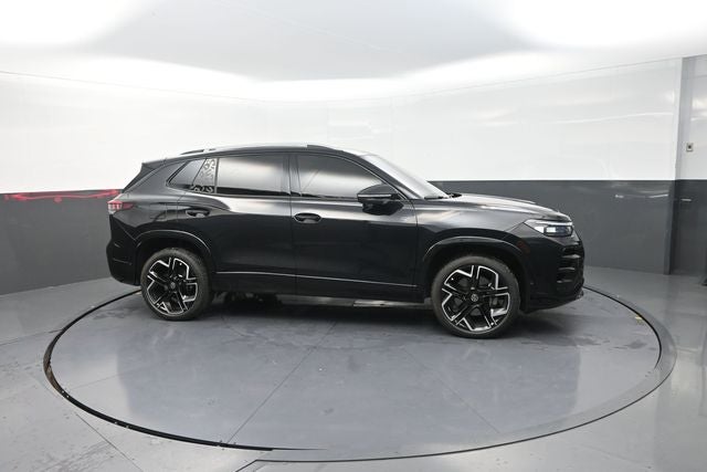 2026 Volkswagen Tiguan 2.0T SEL R-Line Turbo