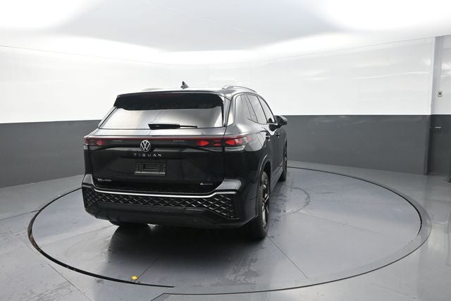 2026 Volkswagen Tiguan 2.0T SEL R-Line Turbo
