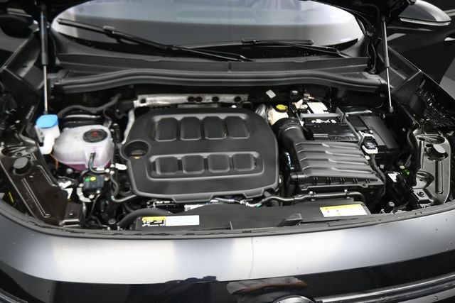 2026 Volkswagen Tiguan 2.0T SEL R-Line Turbo