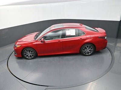 2023 Toyota Camry Hybrid XLE