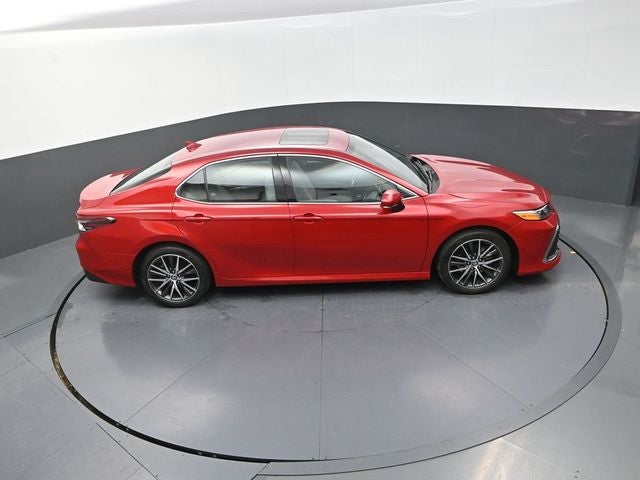 2023 Toyota Camry Hybrid XLE