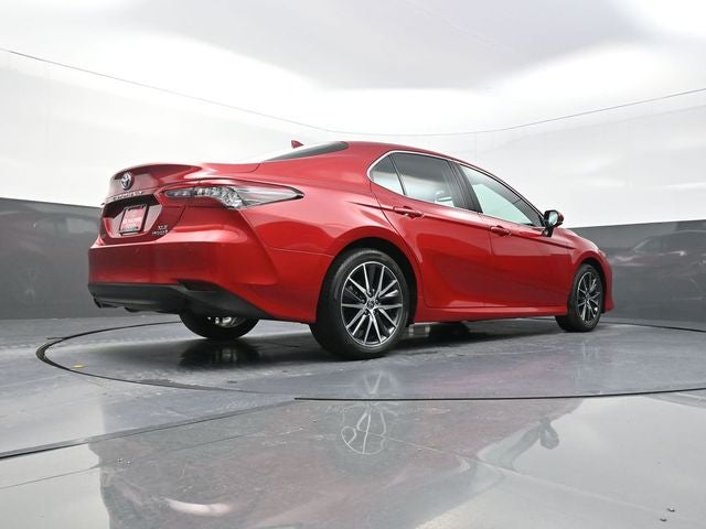 2023 Toyota Camry Hybrid XLE