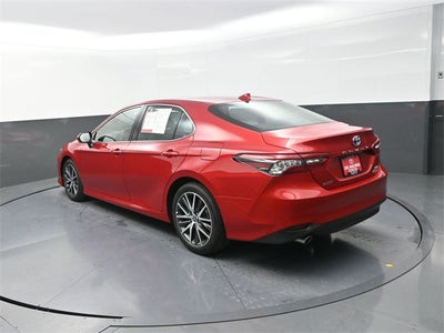 2023 Toyota Camry Hybrid XLE