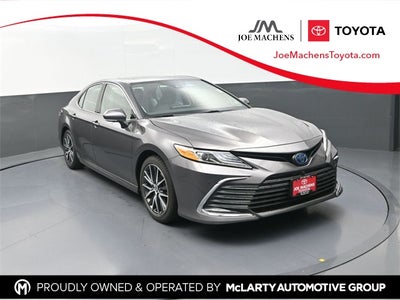 2023 Toyota Camry Hybrid XLE