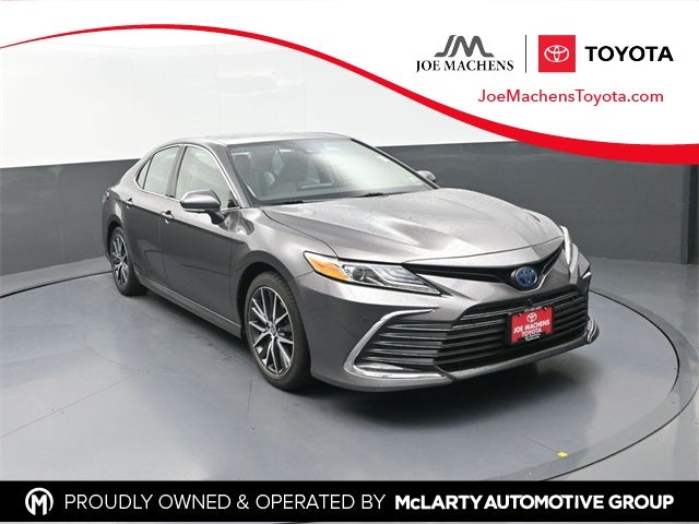 2023 Toyota Camry Hybrid XLE