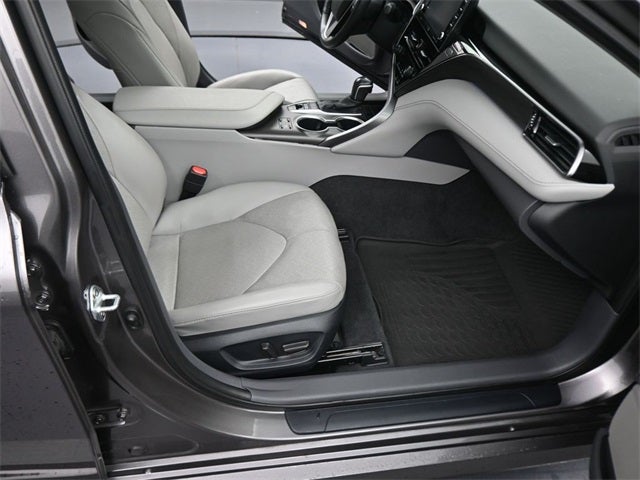 2023 Toyota Camry Hybrid XLE