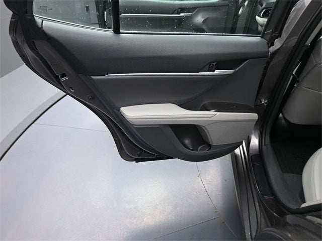 2023 Toyota Camry Hybrid XLE