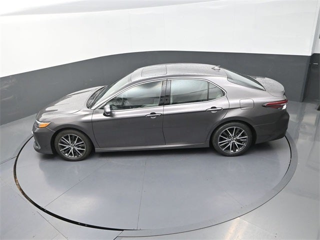2023 Toyota Camry Hybrid XLE