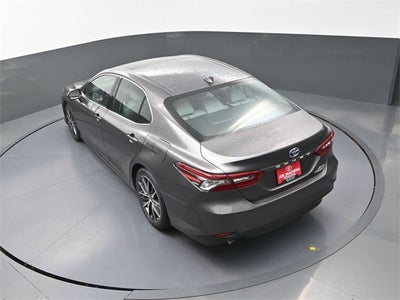 2023 Toyota Camry Hybrid XLE