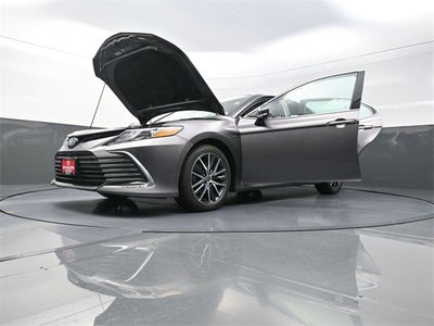 2023 Toyota Camry Hybrid XLE