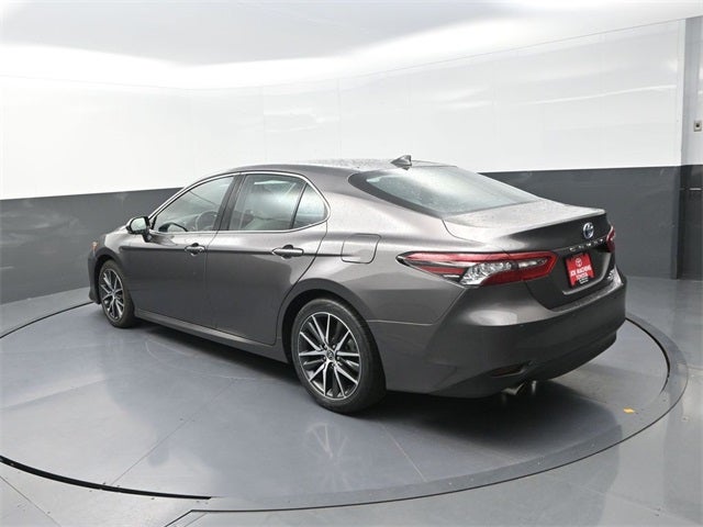 2023 Toyota Camry Hybrid XLE