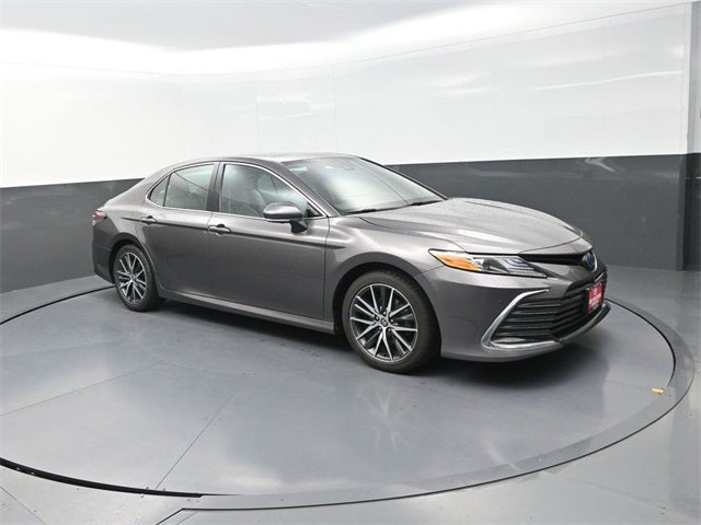 2023 Toyota Camry Hybrid XLE