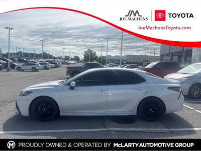 2021 Toyota Camry Hybrid XSE