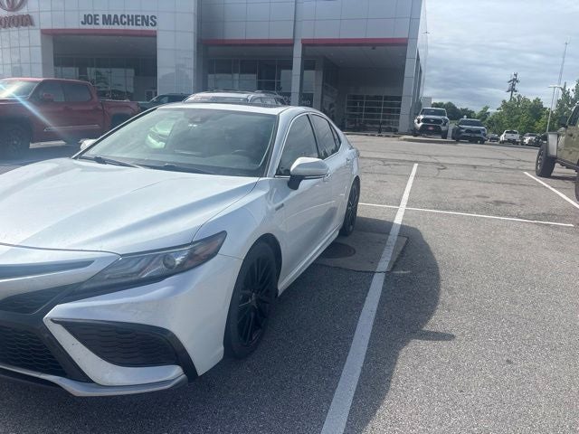 2021 Toyota Camry Hybrid XSE