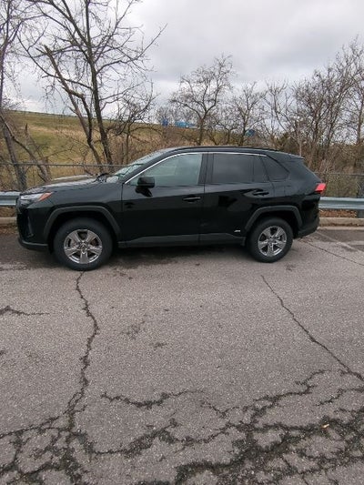 2025 Toyota RAV4 Hybrid LE