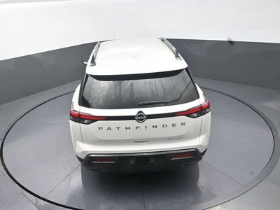 2024 Nissan Pathfinder SV