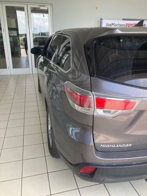 2015 Toyota Highlander LE Plus V6