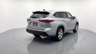 2022 Toyota Highlander LE