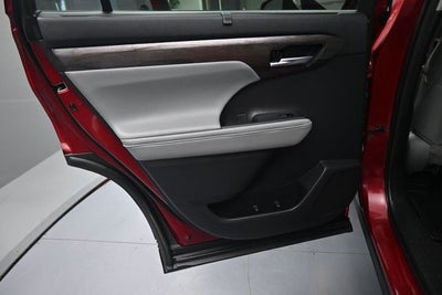 2021 Toyota Highlander Hybrid Limited
