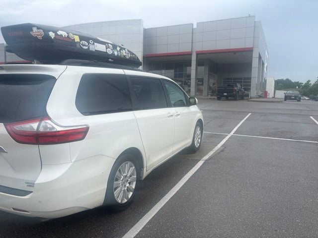 2016 Toyota Sienna Limited 7 Passenger