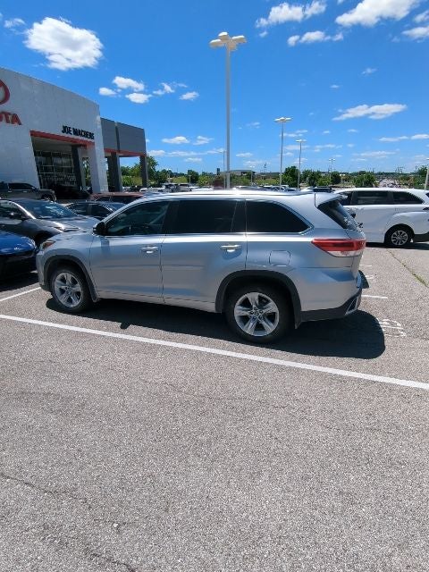 2017 Toyota Highlander Limited