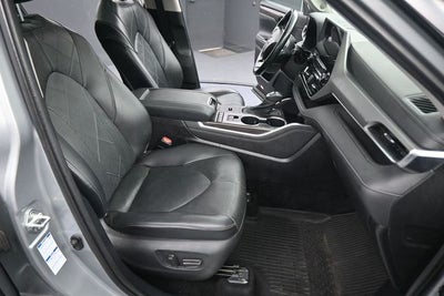 2021 Toyota Highlander Hybrid Platinum