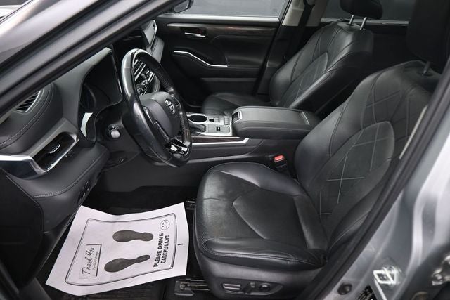 2021 Toyota Highlander Hybrid Platinum