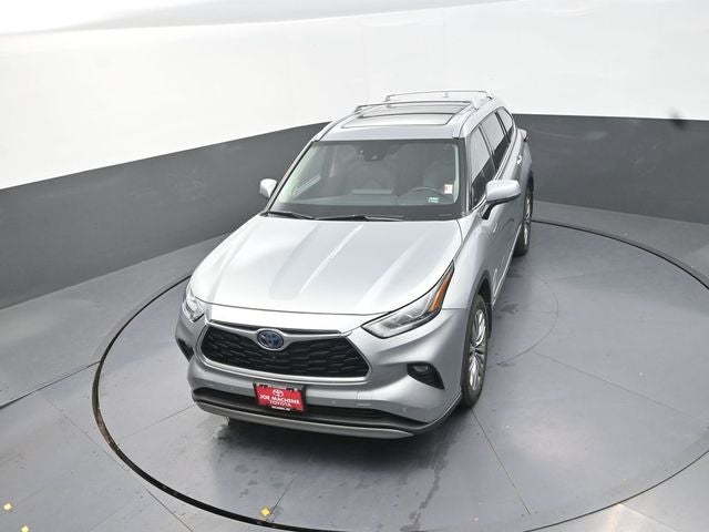 2021 Toyota Highlander Hybrid Platinum