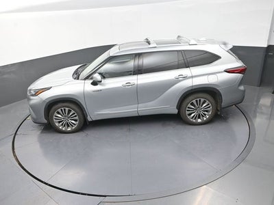 2021 Toyota Highlander Hybrid Platinum