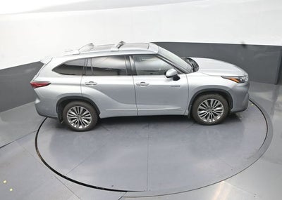 2021 Toyota Highlander Hybrid Platinum
