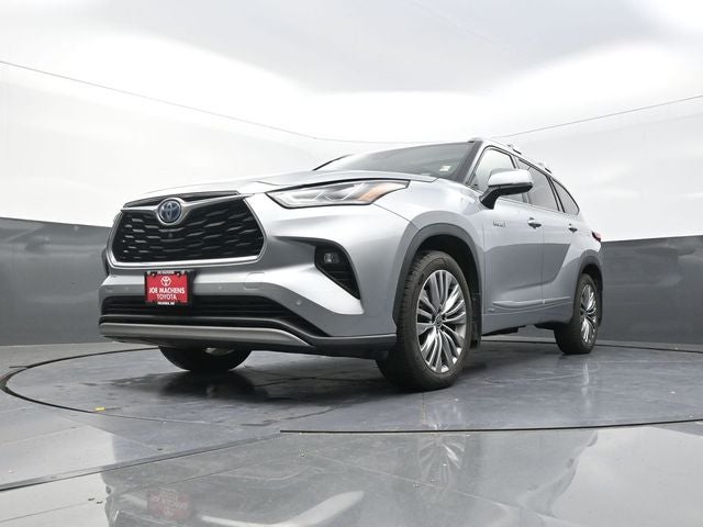 2021 Toyota Highlander Hybrid Platinum