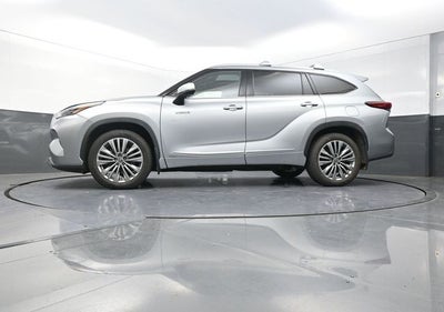 2021 Toyota Highlander Hybrid Platinum