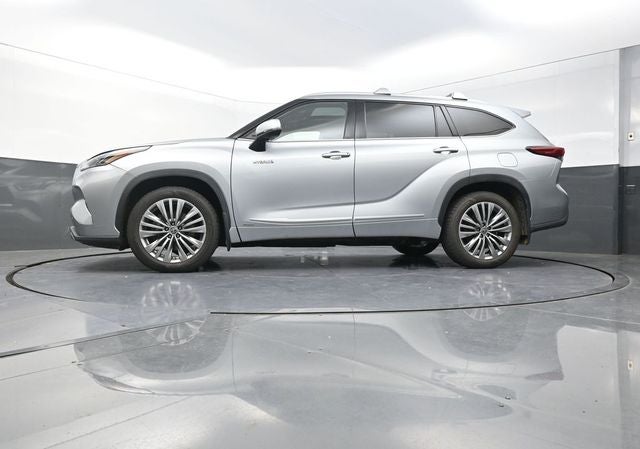 2021 Toyota Highlander Hybrid Platinum