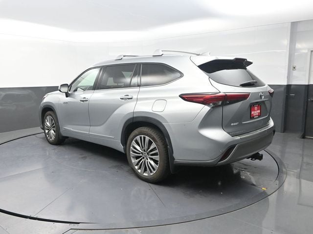 2021 Toyota Highlander Hybrid Platinum