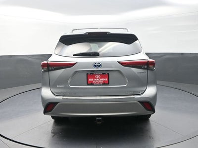 2021 Toyota Highlander Hybrid Platinum