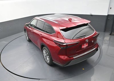 2026 Toyota Highlander Hybrid Platinum