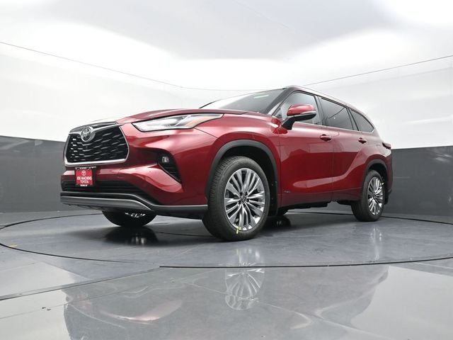 2026 Toyota Highlander Hybrid Platinum
