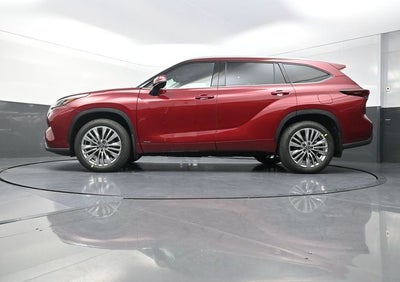 2026 Toyota Highlander Hybrid Platinum